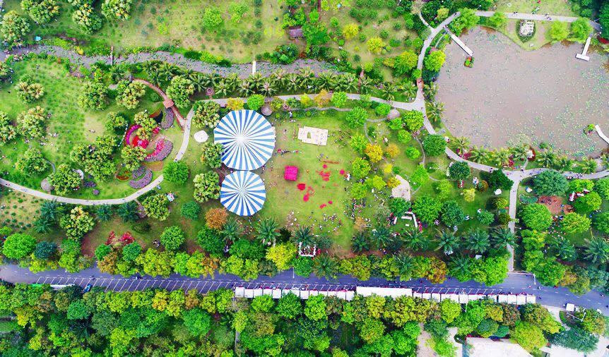 Công viên Mùa Xuân Ecopark